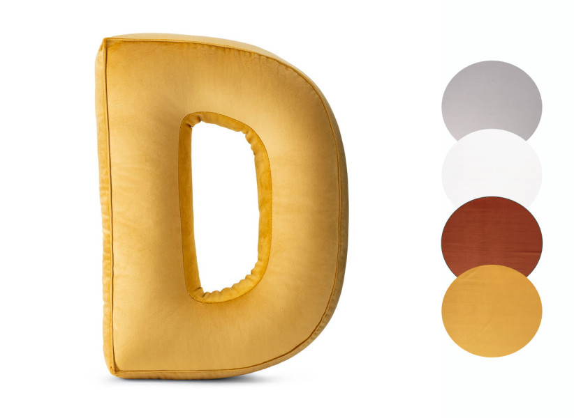 Poduszka ozdobna literka D