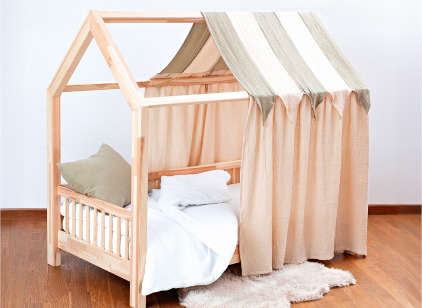 Muślinowa zasłonka dekoracyjna do łóżeczka domku Model 04