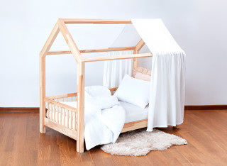 Muślinowa zasłonka dekoracyjna do łóżeczka domku Model 01